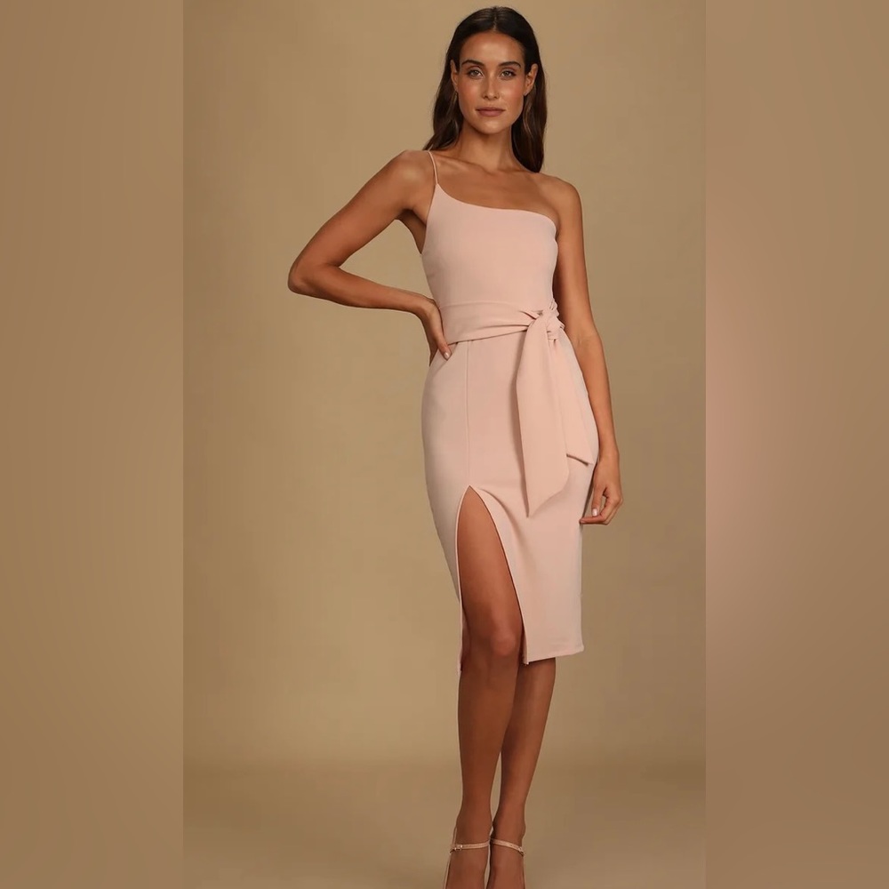 Lulus NWT dress